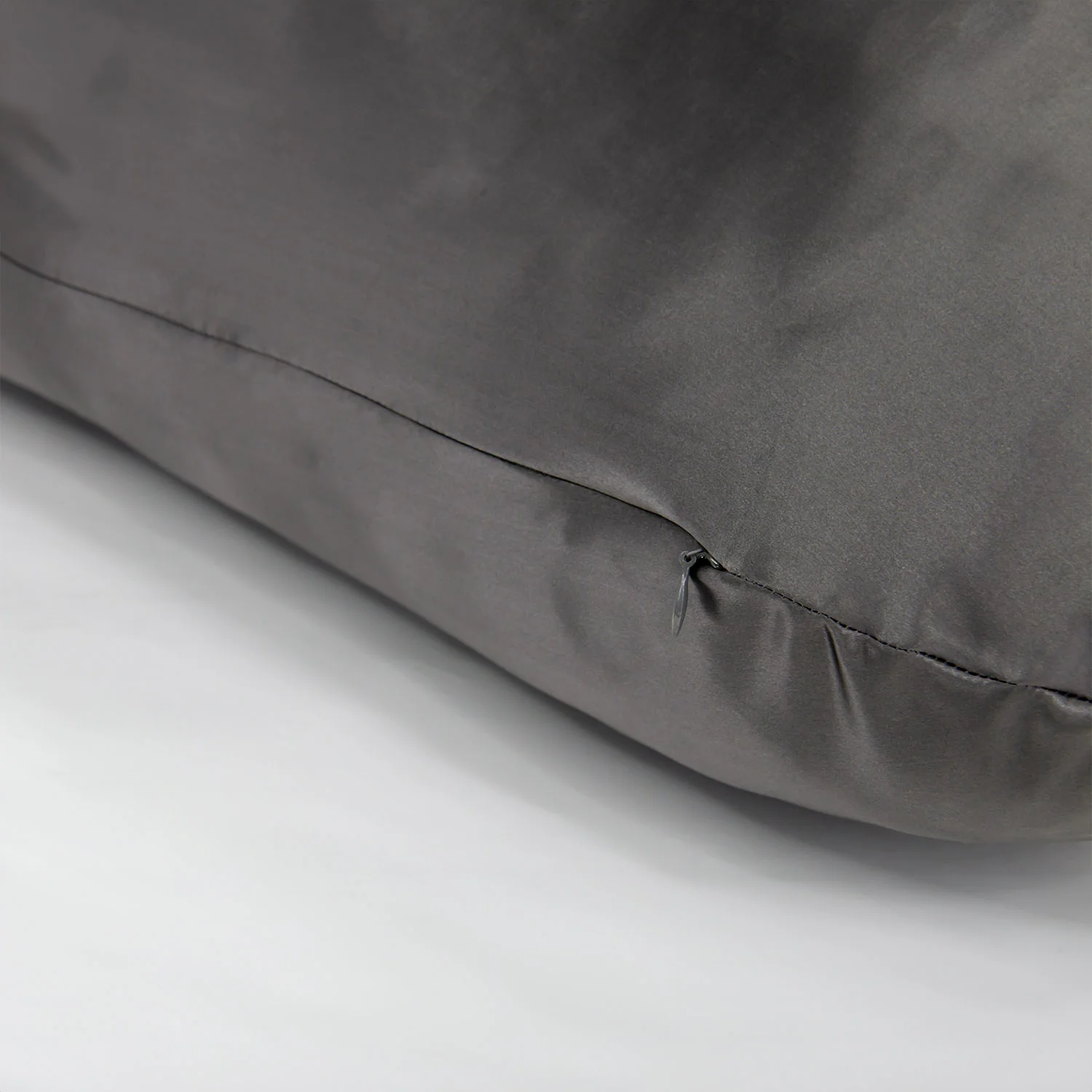 The Scrumptious Lunar Eclipse Silk Pillowcases - Image 2